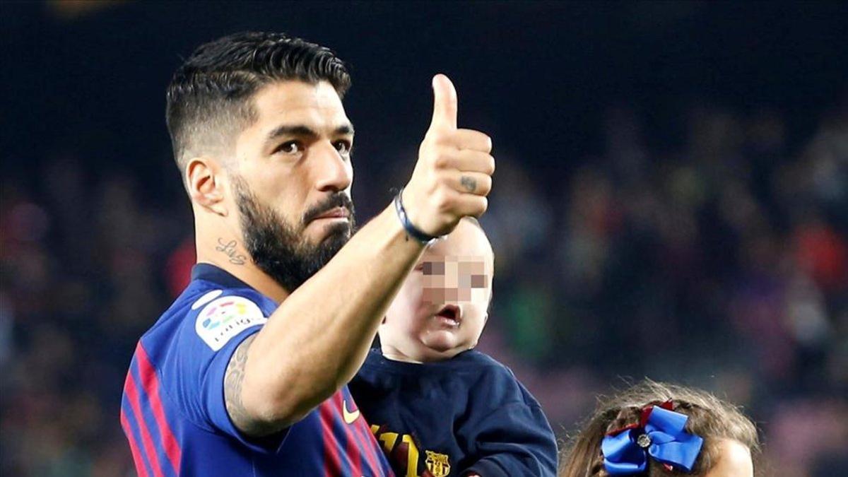 Luis Suárez celebró el título con sus hijos