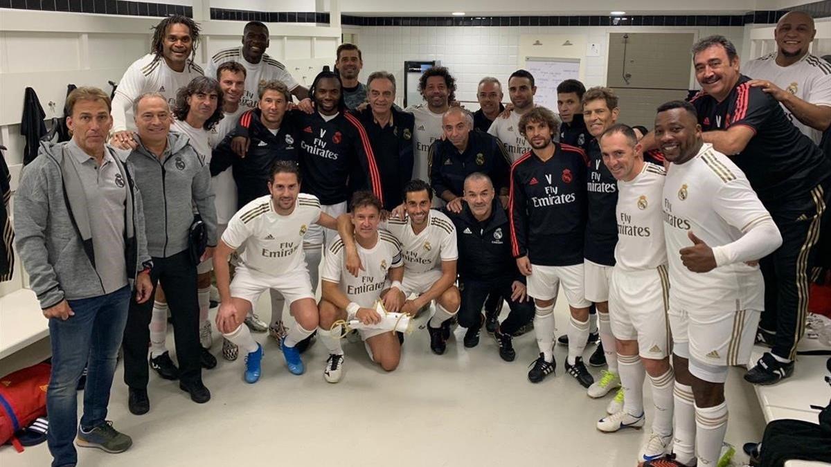 Los jugadores veteranos del Madrid en el vestuario.