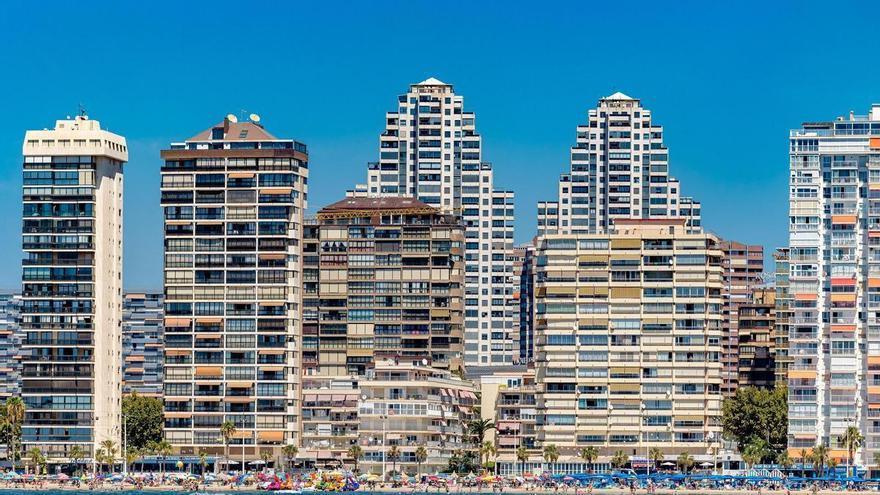 Ni británicos ni suecos: Los holandeses se consolidan como los extranjeros que más viviendas compran en Alicante