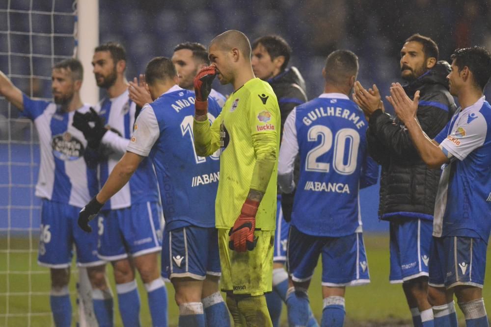 El Dépor cae en Riazor ante el Valencia