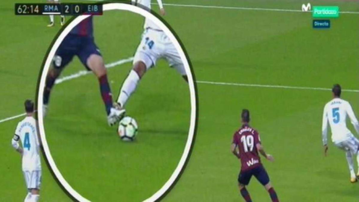 Casemiro, impune: Se va del Madrid sin haber visto una roja directa en 10 años pese a todo esto