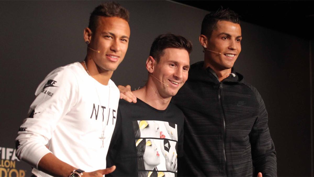 Neymar Junior, Leo Messi y Cristiano Ronaldo durante la previa a la ceremonia del Balón de Oro 2015