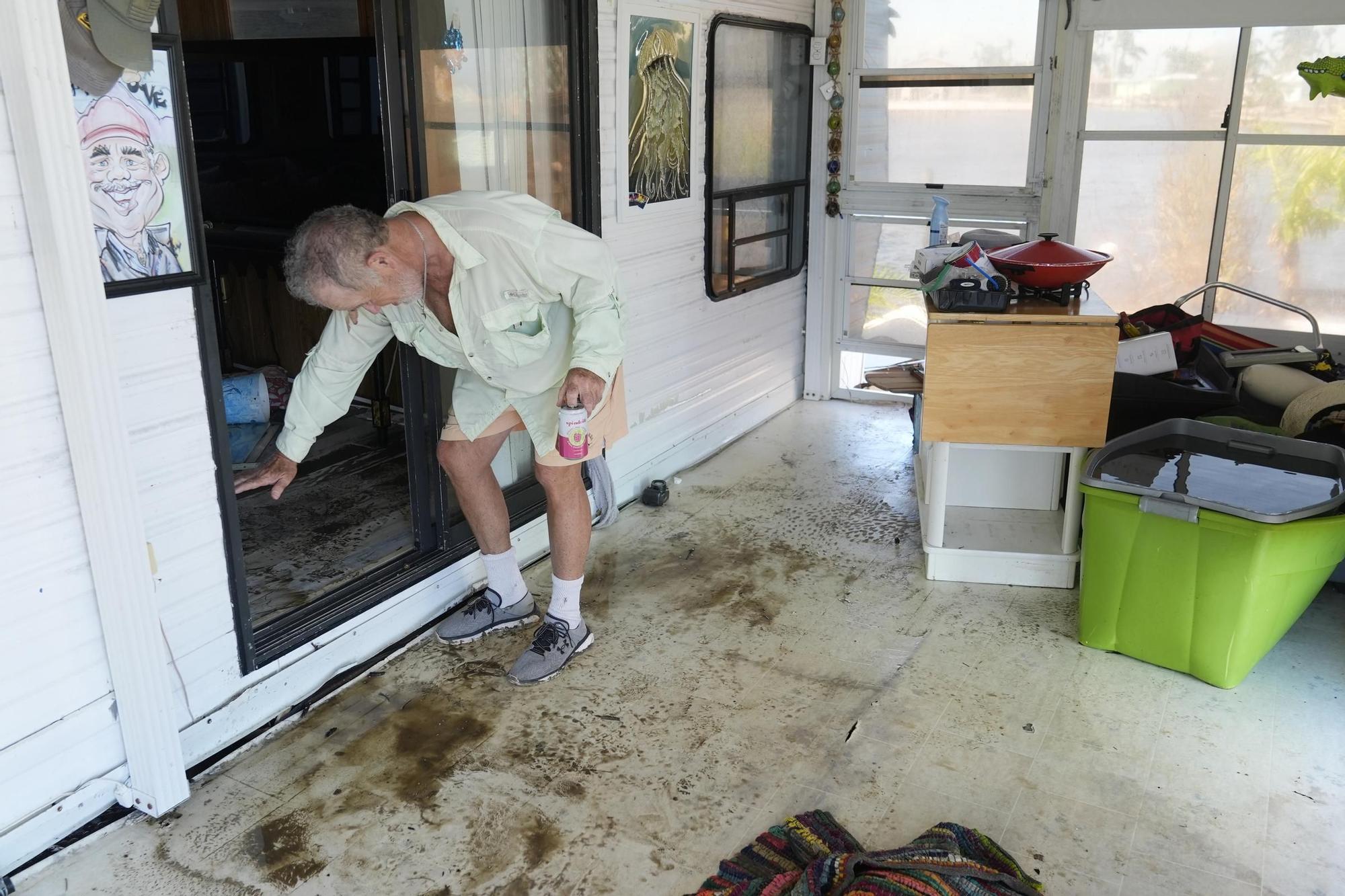 Els efectes de l'huracà Milton, en imatges