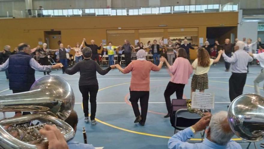 Les sardanes se celebraran diumenge a Camallera.