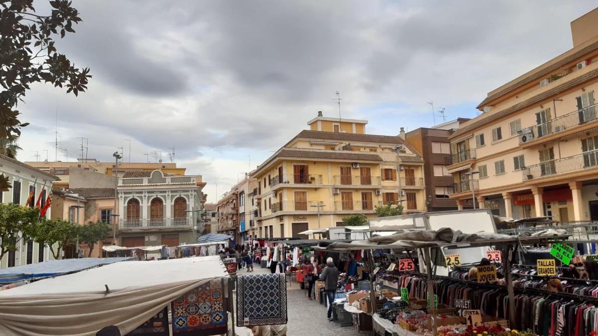 Paterna acuerda con el mercado ambulante abrir el 9 de junio