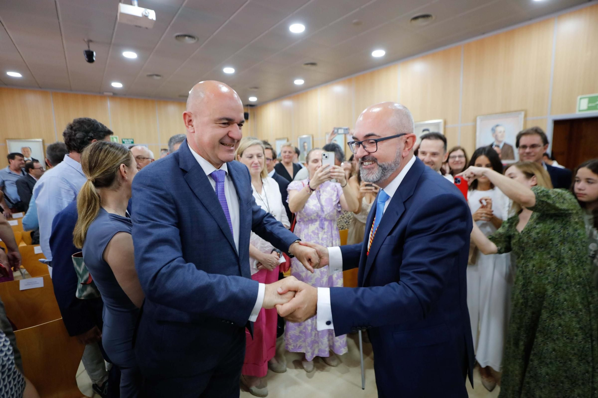 Galería de imágenes de la toma de posesión de Vicent Roig como alcalde de Sant Josep
