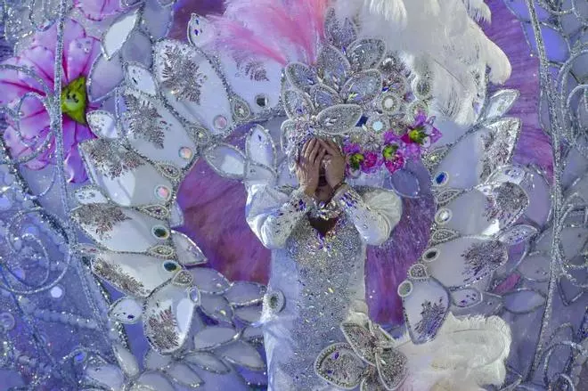 Gran Dama de La Tierra, Inés Gómez