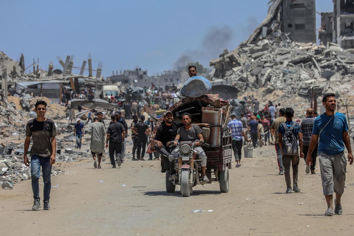 Palestinos desplazados en la ciudad de Beit Lahia.