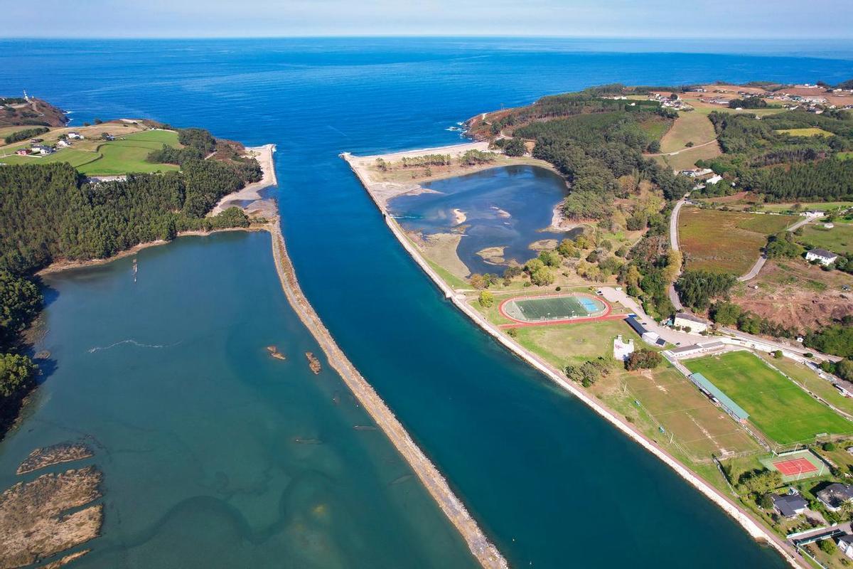 Desembocadura del río Navia.