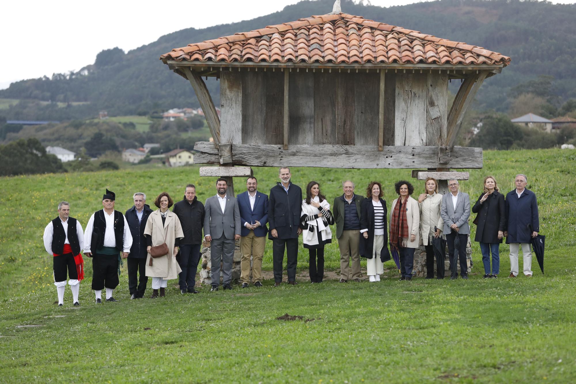 EN IMÁGENES: La Familia Real visita Cadavedo para hacer entrega del premio al Pueblo Ejemplar