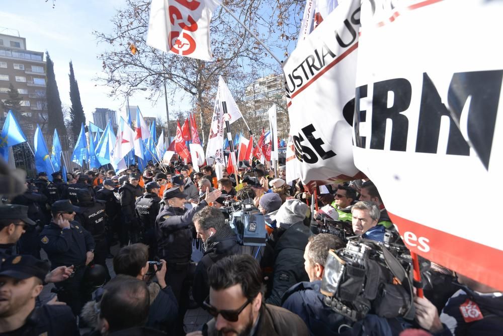 Manifestación de trabajadores de Alcoa en Madrid