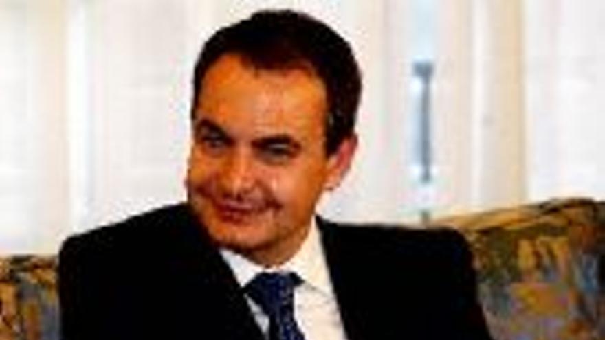 Zapatero defiende que haya pluralidad televisiva