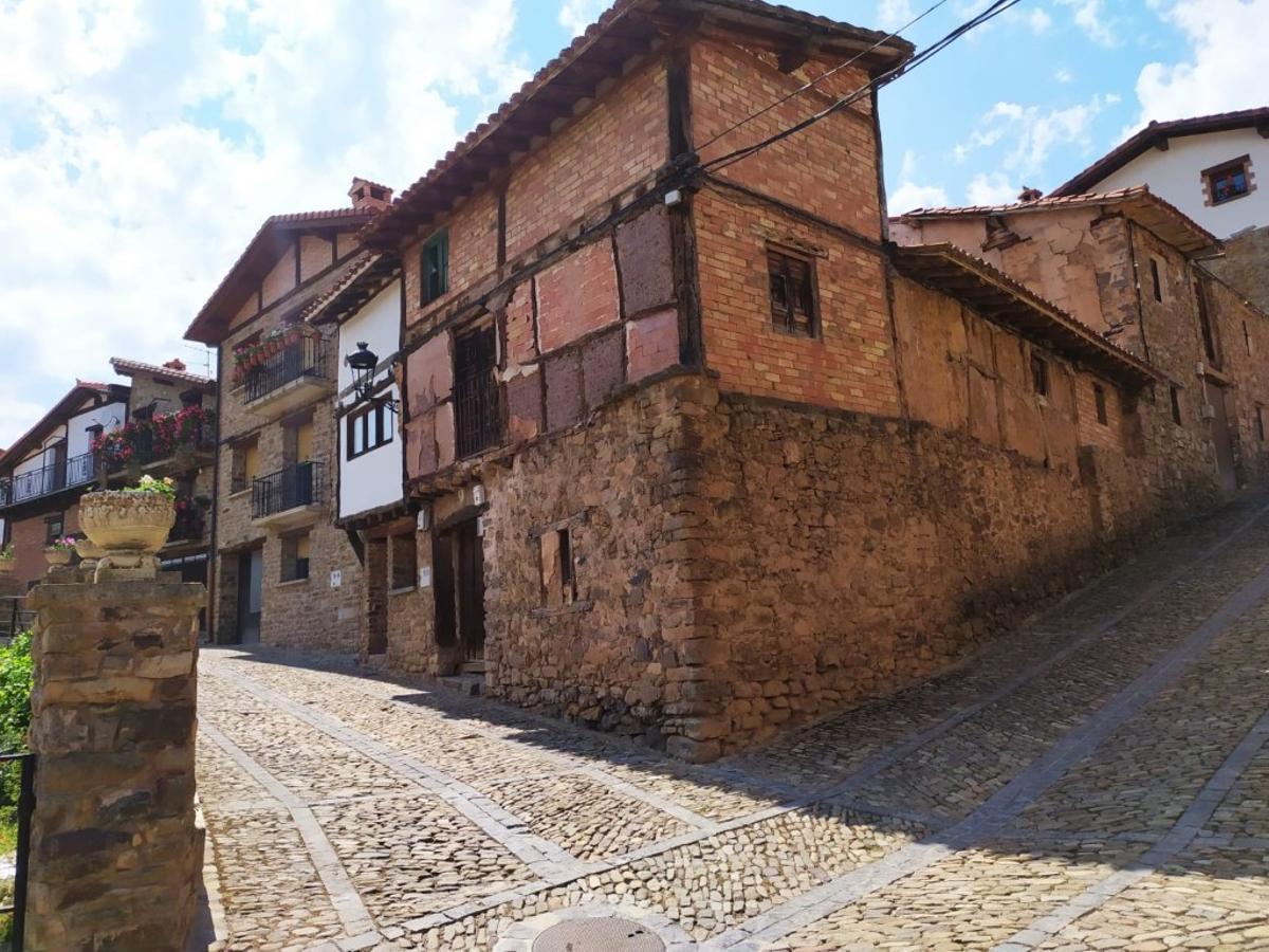 Casa de la familia Larios en Laguna de Cameros.