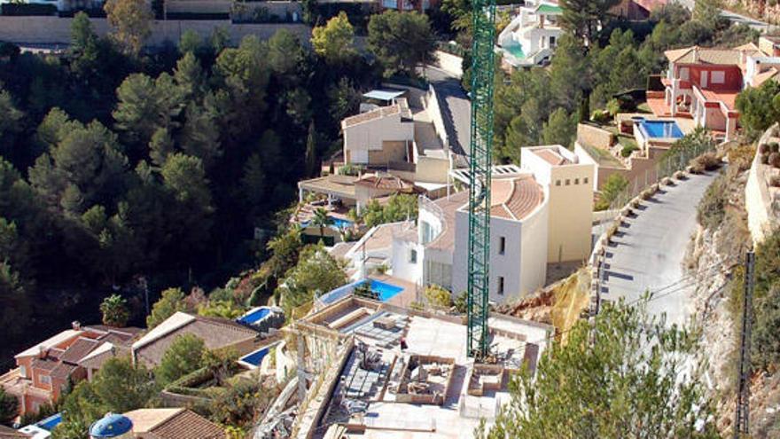 La construcción resurge en la «milla de oro» de Xàbia