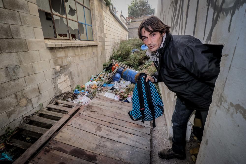 El duro caso de Jordi: pide ayuda en Alcoy para cambiar de vida tras diez años en la calle y sin trabajo.