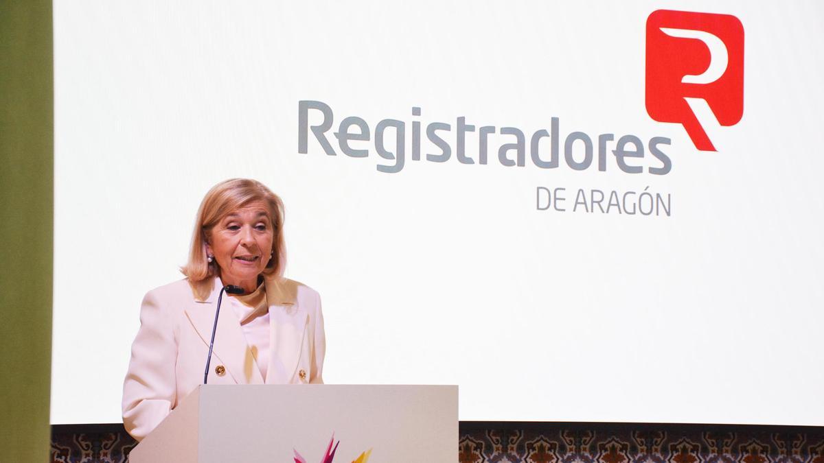 La decana del Colegio de Registradores de la Propiedad de Aragón, María Ángeles Ruiz, este lunes.