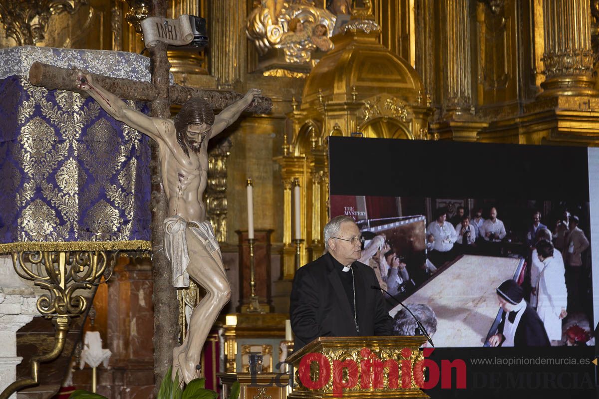 Así ha sido la inauguración de la exposición The Mystery Man en Caravaca. Descubre como es la muestra que atrae a miles de personas