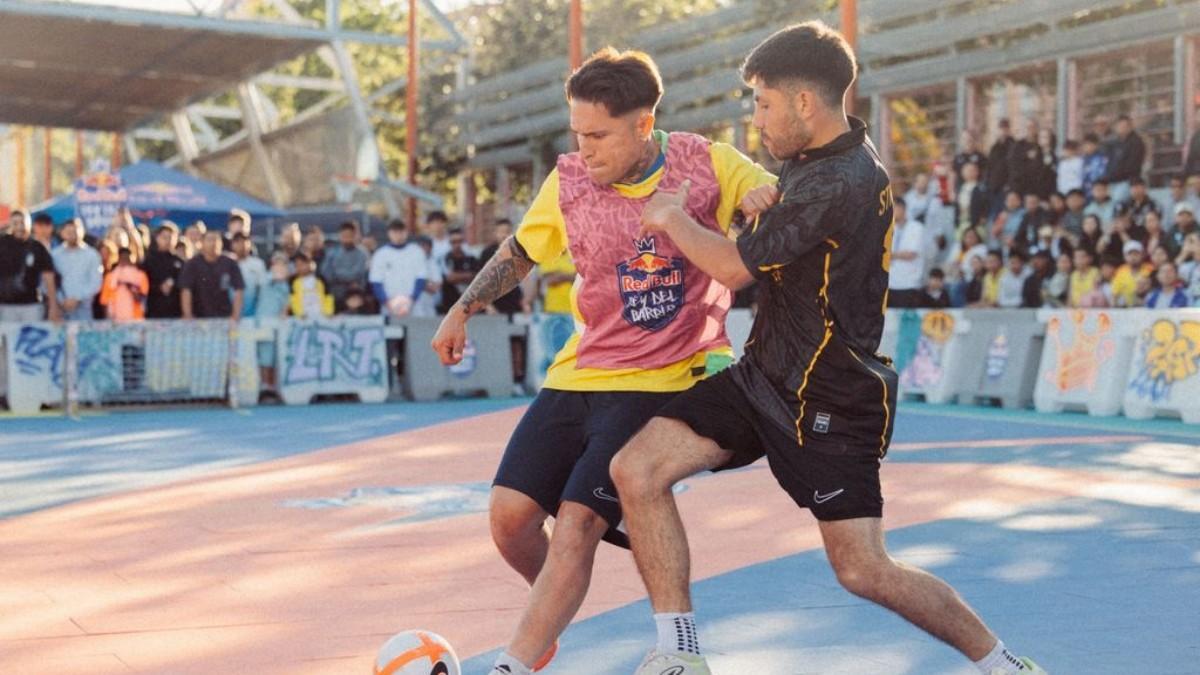 Nou Barris se rinde al fútbol callejero: así fue la clasificatoria de Red Bull Rey del Barrio en Barcelona