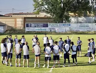 Pablo Cortés, entrenador del CD Villaralbo: "Se van viendo cosas en el equipo"