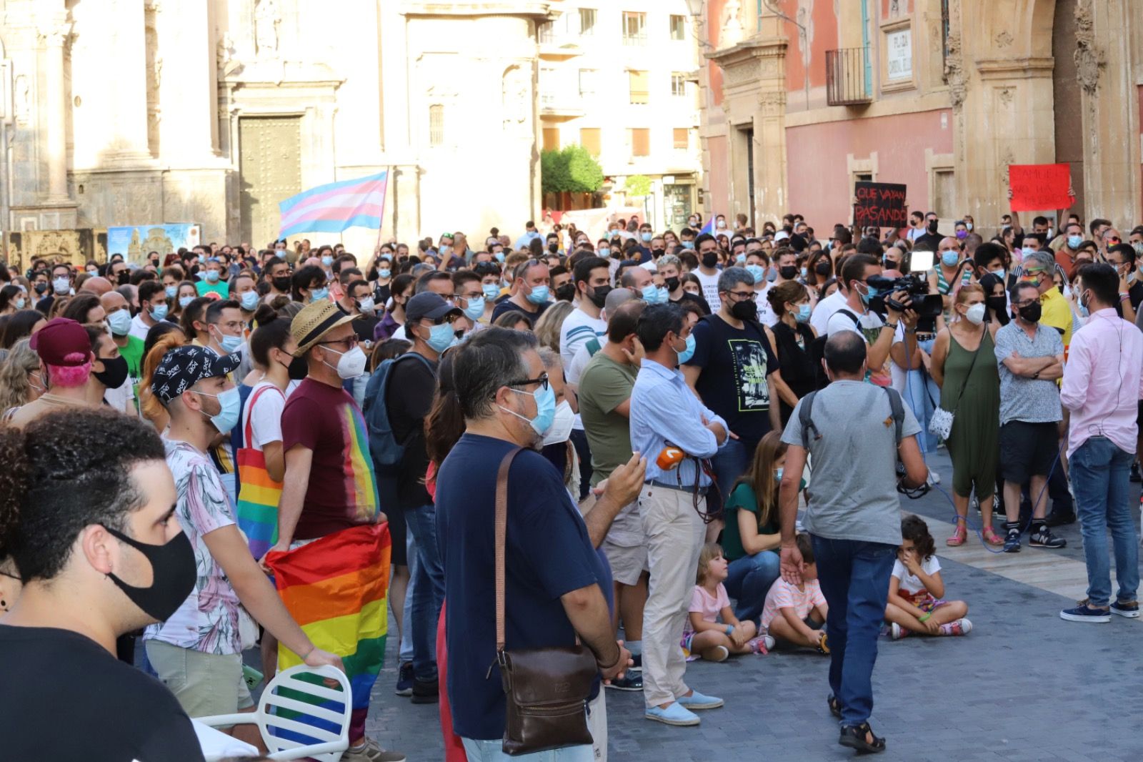 Concentración en Murcia para pedir justicia por el asesinato homófobo de Samuel