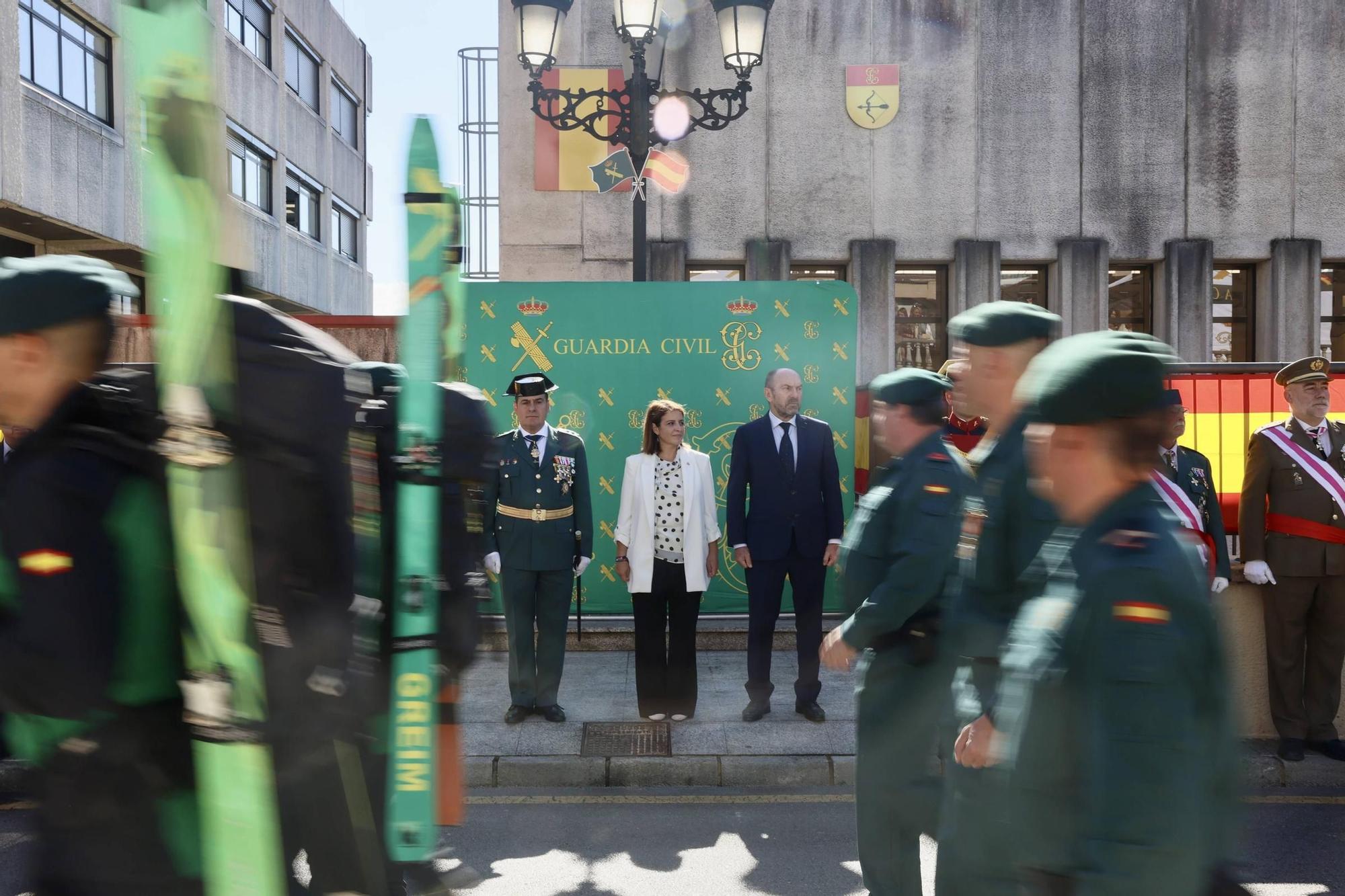 EN IMÁGENES: Desfile de la Guardia Civil en Oviedo por el día de la Hispanidad
