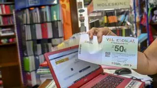 El cheque escolar en Catalunya será de 70 euros en vez de 100, pero se extenderá a la ESO