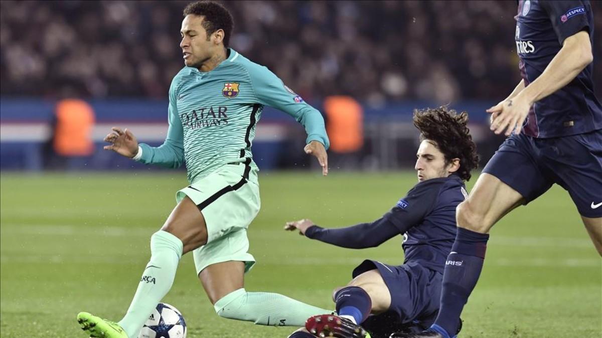 Neymar ya sabe cómo se la gasta Rabiot cuando lo intenta superar