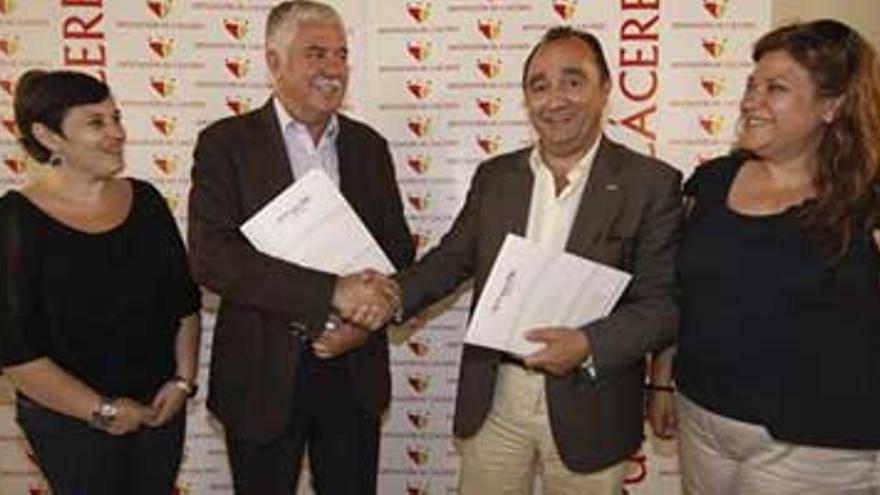 IdenTIC se encargará de gestionar los 246 telecentros de Extremadura