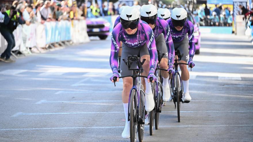 Las mejores imágenes de la primera etapa de la Vuelta Ciclista a la Comunidad Valenciana con salida en Orihuela