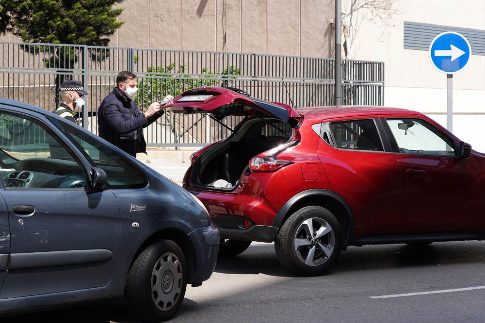 Controles de tráfico de la Policía Local en la avenida de las Américas.