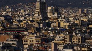 BCN dona de baixa 4.230 persones en un any i mig