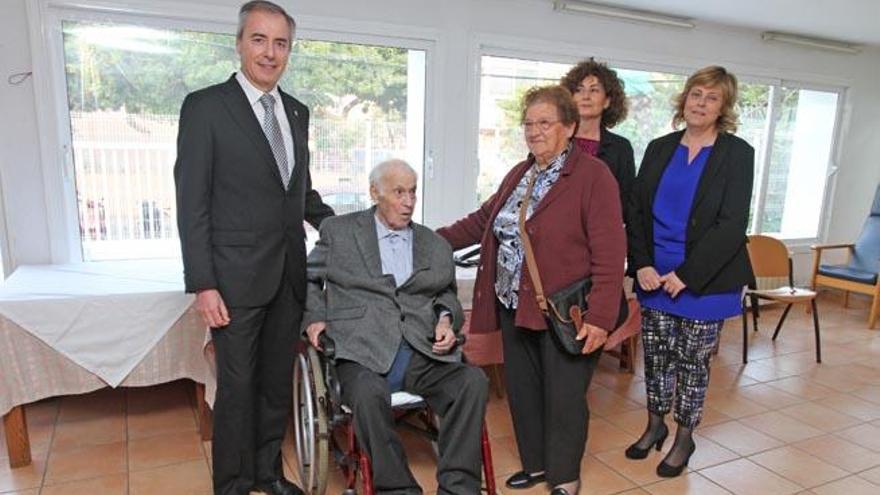 Josep Planells, ayer, en las instalaciones de la residencia Reina Sofía.