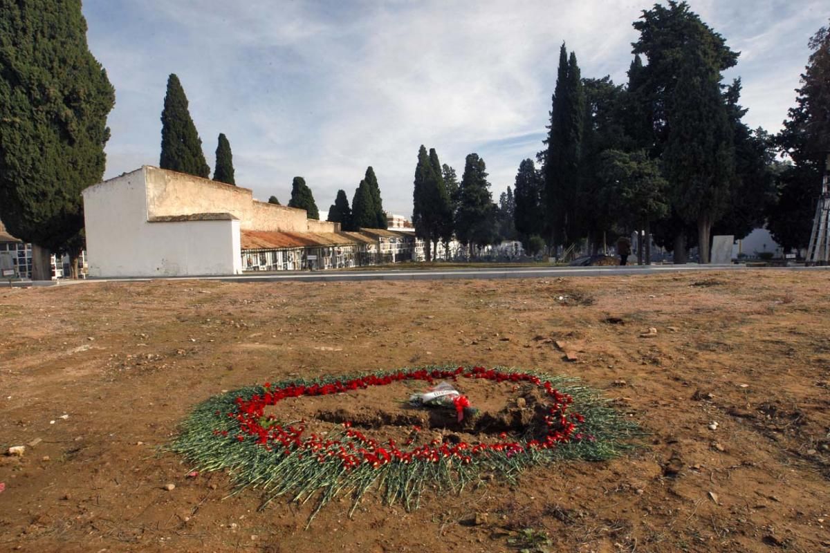 Reivindican la memoria de las víctimas del franquismo en el Día de los Derechos Humanos