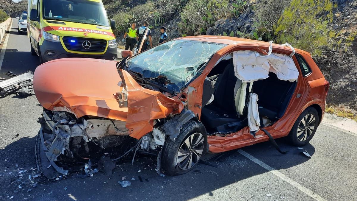 Fallece uno de los ocupantes del vehículo siniestrado en Tenerife