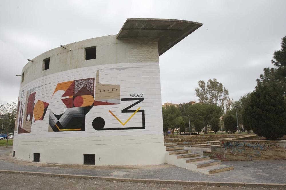 "MésQueMurs". Grafittis en fachadas de Sagunt y Po