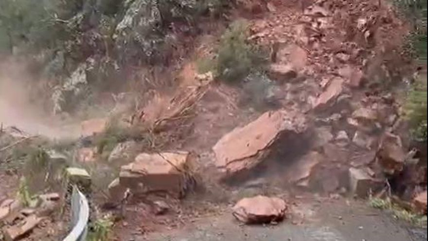 Imagen de la carretera cortada entre Almedíjar y Aín.