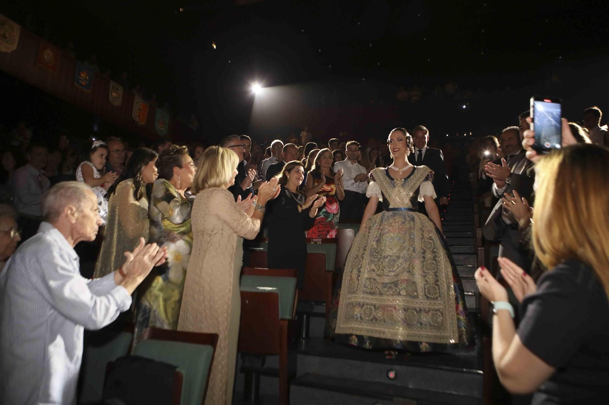 Así fueron las presentaciones de las falleras mayores de Xàtiva