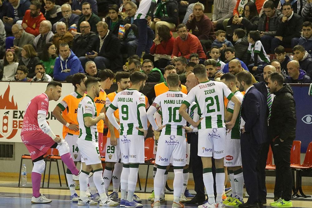 Imágenes del partido Córdoba Patrimonio-Levante, de Fútbol Sala