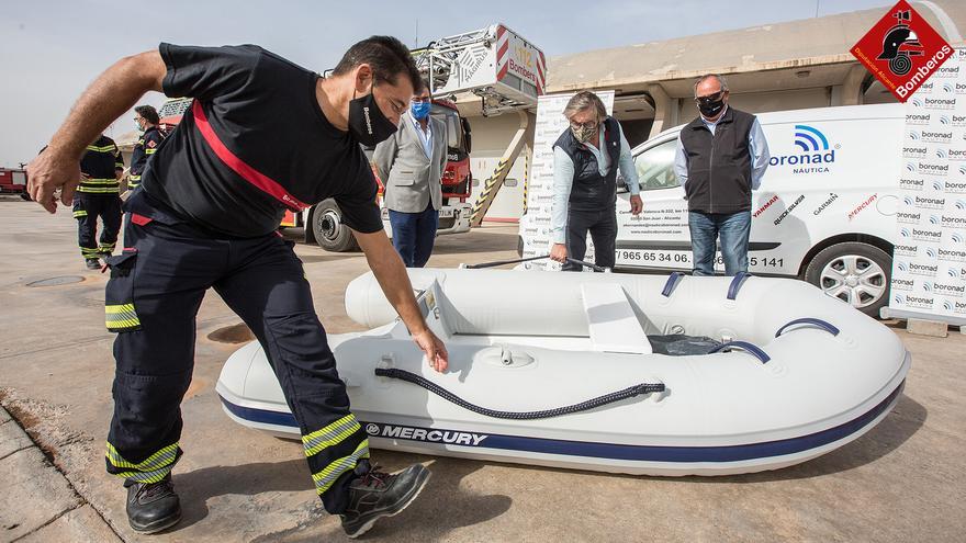 Nautica Boronad dona una lancha al Consorcio Provincial de Bomberos de Alicante