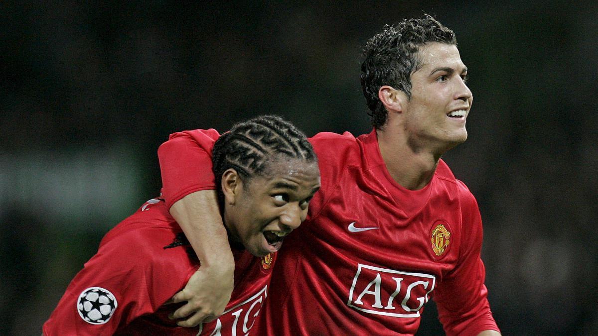 Anderson y Cristiano Ronaldo celebran un gol en Champions League con el Manchester United
