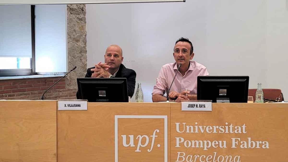Xavier Vilajoana, presidente de APCE Catalunya, y Josep Maria Raya, director de la cátedra Habitatge i Futur de la UPF, en la presentación del estudio.