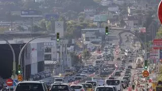 Vigo «pincha» en la renovación del parque móvil: más de la mitad de los coches de la ciudad superan los 15 años de antigüedad
