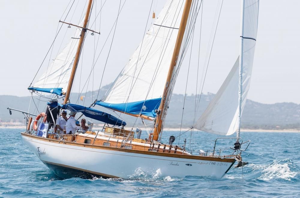 Comença la regata ''I Vela Clàssica Costa Brava'' a l''Estartit