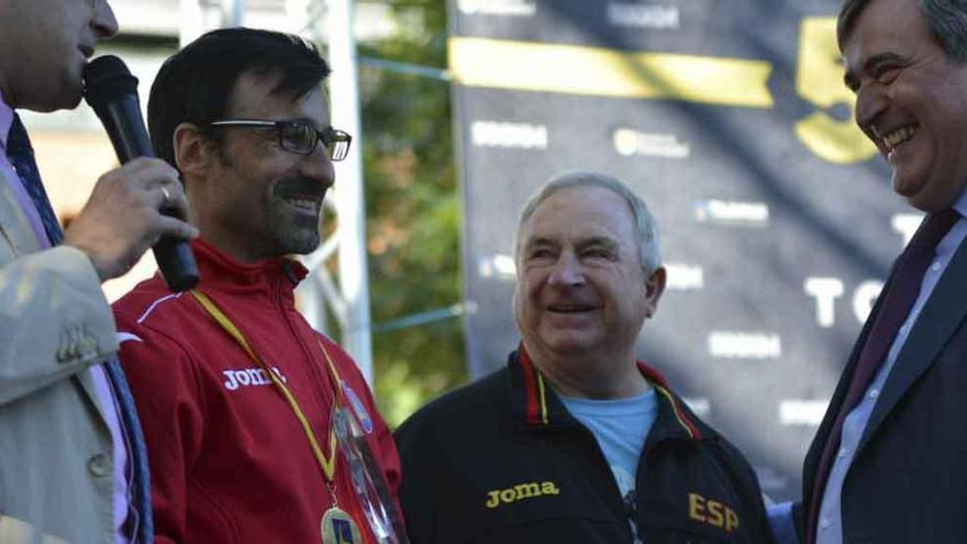 García Bragado, homenajeado en el colegio Tajamar donde se inició como atleta