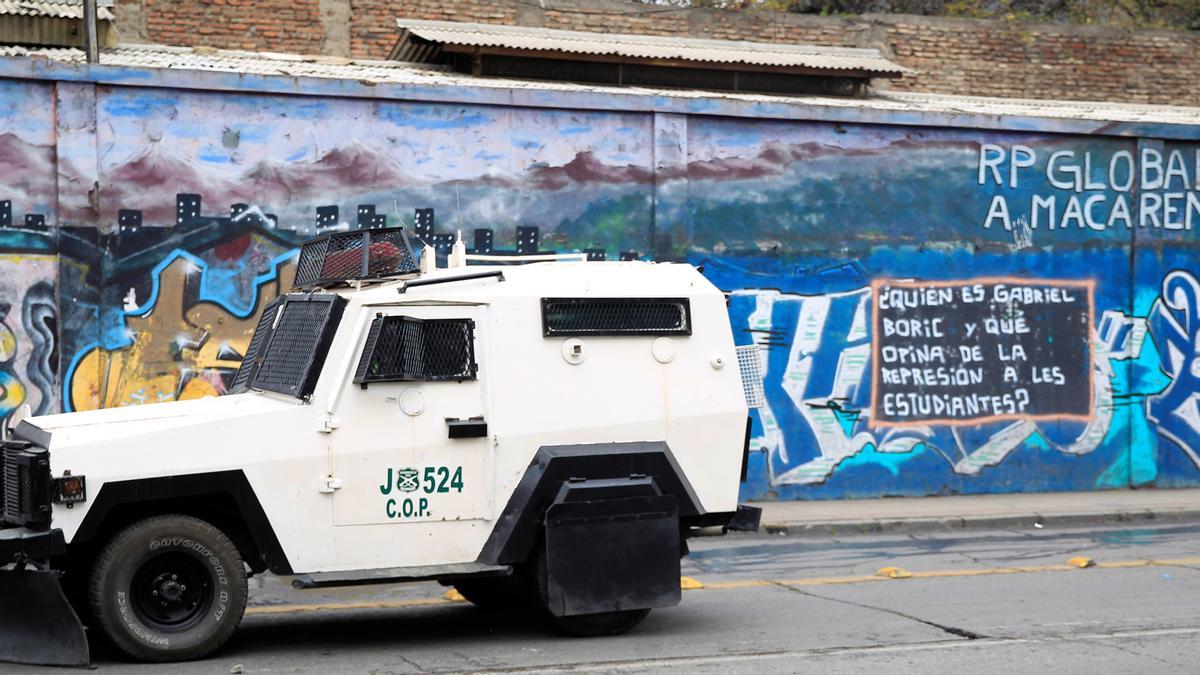 Chile se blinda con 35.000 agentes de Policía en el tercer aniversario del estallido social.