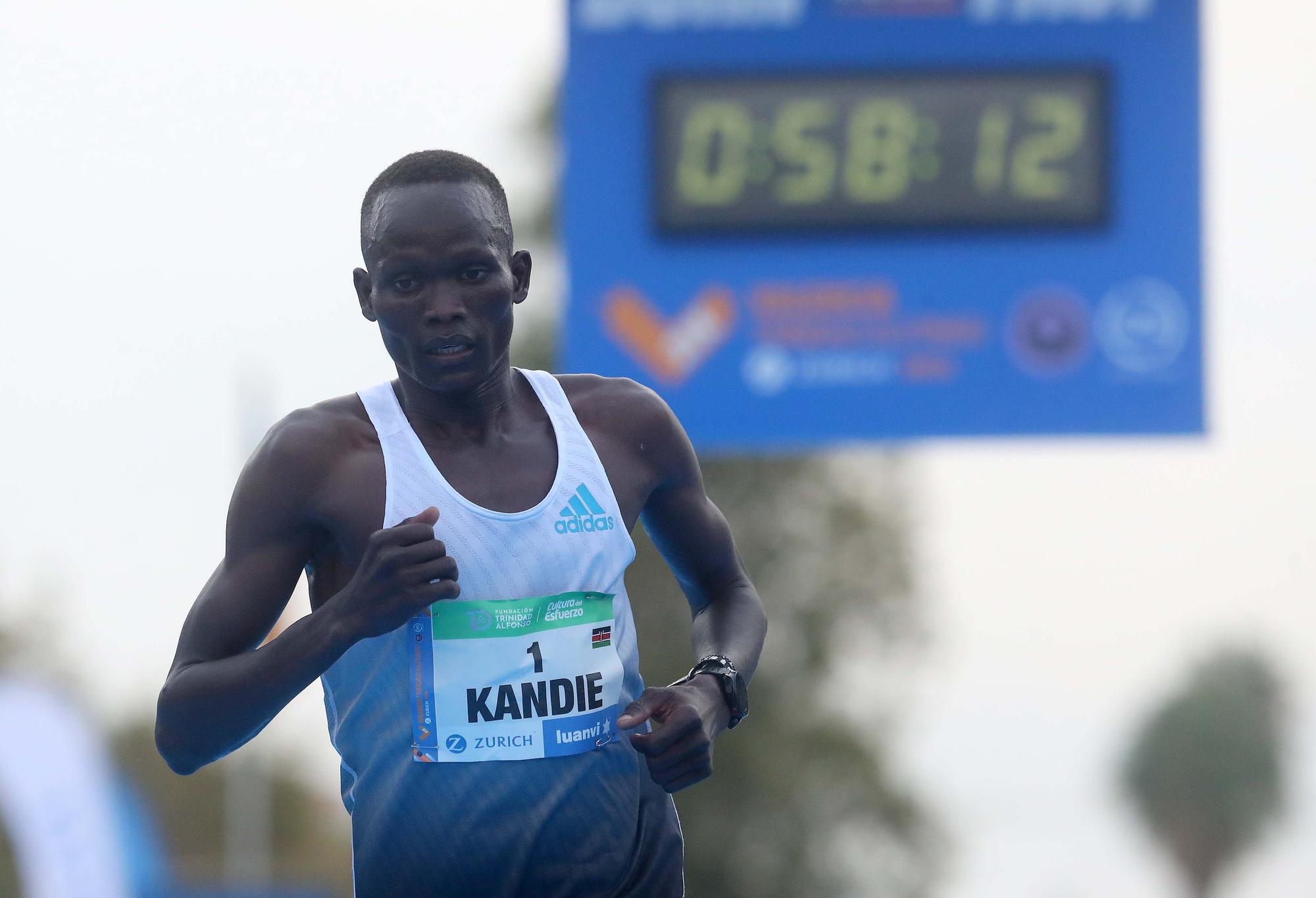 Media Maratón Valencia 2022: Salida y Meta | Busca tu foto