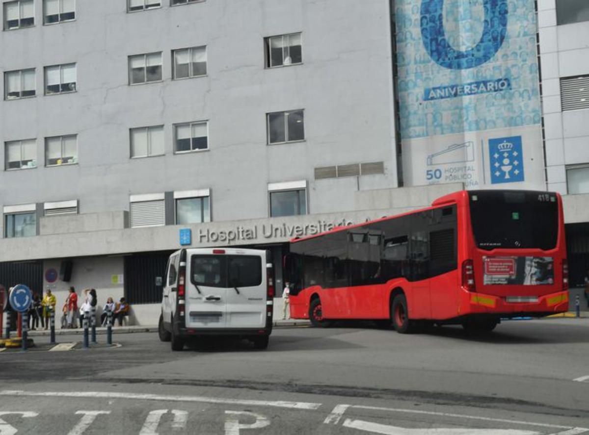 Os Mallos y O Castrillón, los puntos negros que más complican la conducción de los buses urbanos