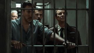 'La noche más larga': Netflix plantea un juego psicológico en una cárcel psiquiátrica
