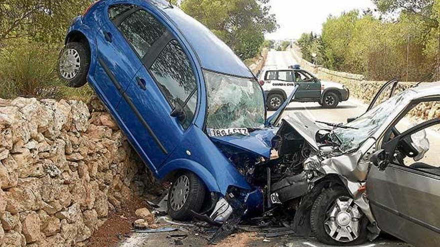 Uno de los accidentes ocurridos en la conflictiva carretera.