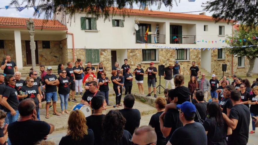 Protestas en Ons por San Xaquín. // FdV